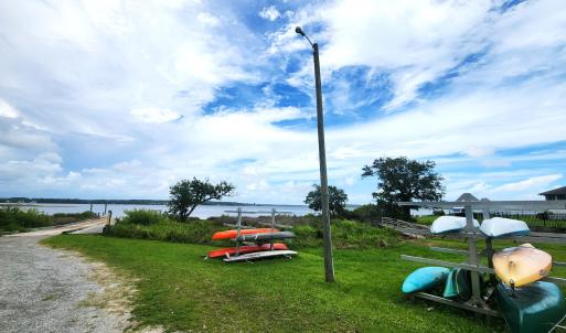 River Reach Ramp & Kayak Area
