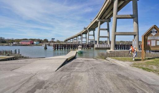 Boat Launch is 3 miles away