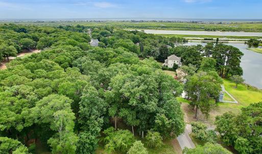 426LakeShoreDr - 7