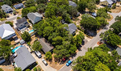 210 NE 34th St, Oak Island-12