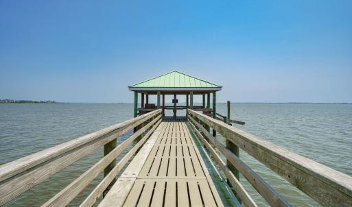 Cannonsgate pier