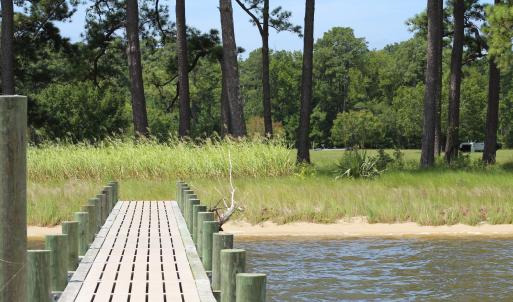 Dock