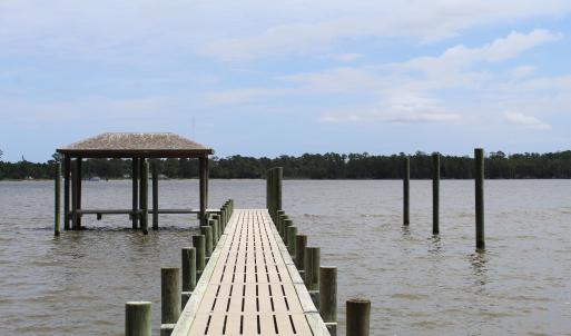 Dock