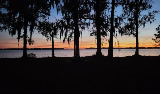 495 Pt V Dr sunset 1