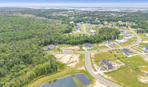 8-DJI_20250806003903_0003_D