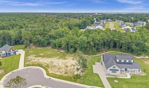 15-DJI_20250806004454_0021_D