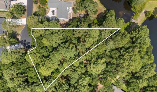 778 Lakeside Drive - Lot Lines