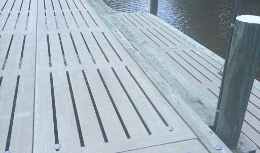 Dock Tier