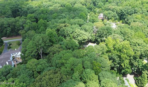 BARRINGTON WOODS 9