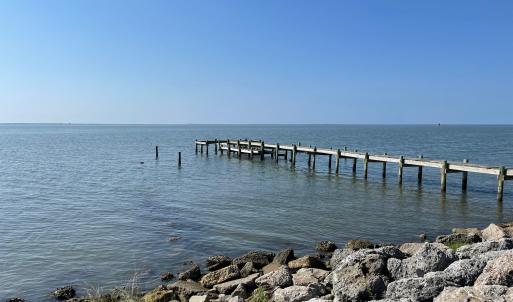 620 Seashore Dr