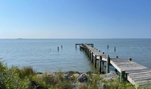 620 Seashore Dr