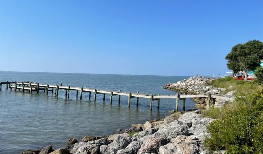 620 Seashore Dr