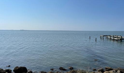 620 Seashore Dr