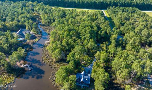 3_photo-0-mariners-way