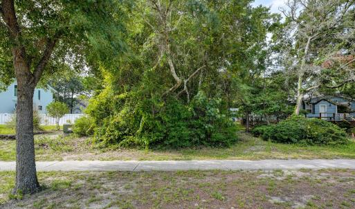 505 W. Oak Island Drive-01