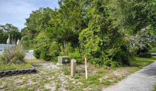 505 W. Oak Island Drive-03