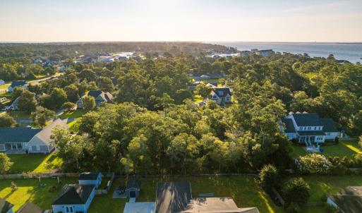 Vacant lot in Spooner's Creek