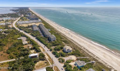 12-DJI_20250907000231_0015_D