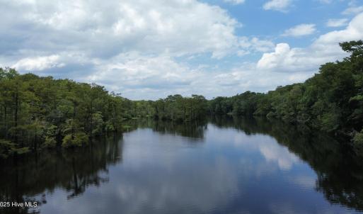 dji_fly_20250724_022944_82_1753310053051