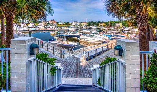 8 The Marina