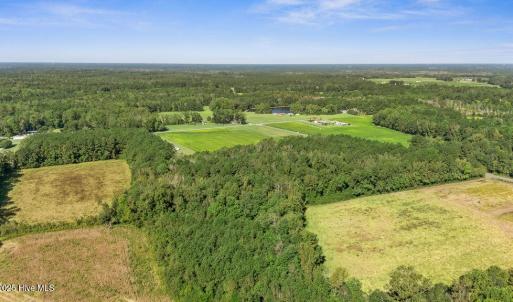 DJI_20251004105601_0019_D