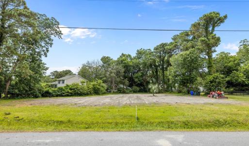 201 & 203 Sherwood Blvd