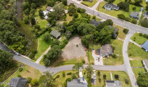 201 & 203 Sherwood Blvd