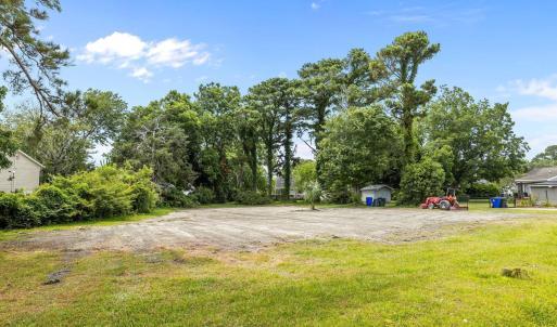 201 & 203 Sherwood Blvd