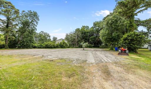 201 & 203 Sherwood Blvd