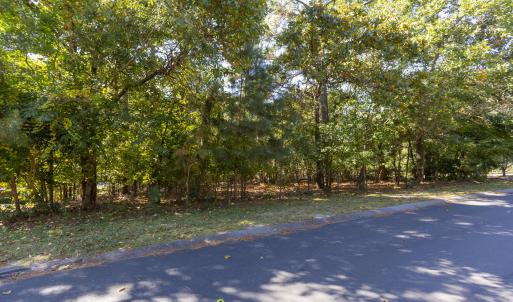 144 Simmons Dr