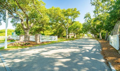 Front St Entrance & Kayak Barn