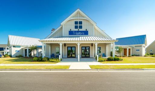 Traders Community Space