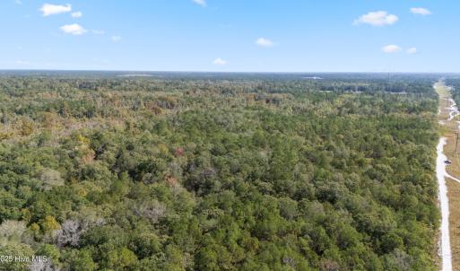 10_dji_20251009093625_0014_d