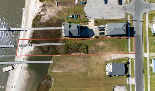 Vacant waterfront lot