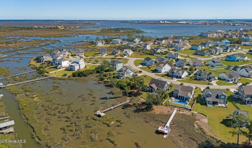 Vacant lot in Mariners Pointe