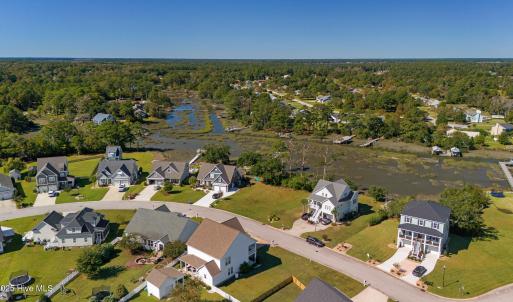 Vacant lot in Mariners Pointe