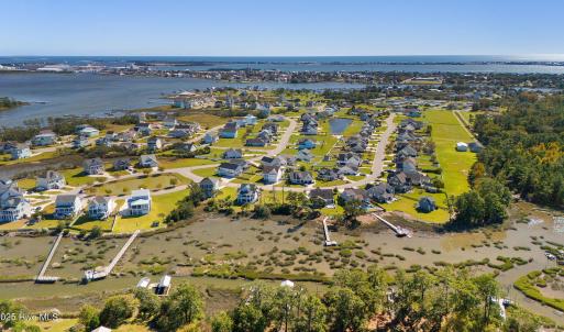 Vacant lot in Mariners Pointe