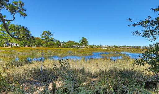 Vacant lot in Mariners Pointe