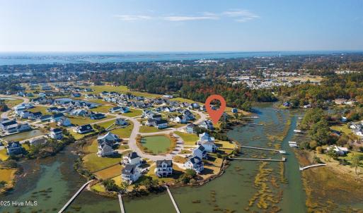 Vacant lot in Mariners Pointe