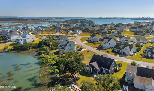 Vacant lot in Mariners Pointe