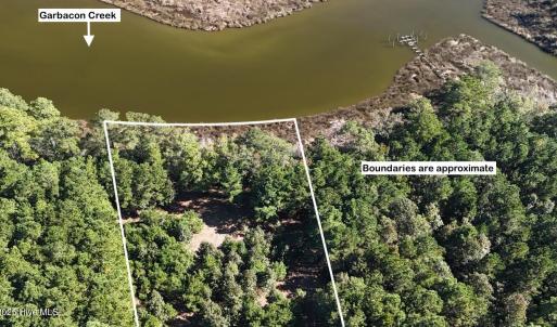 DJI_20251022135943_0528_D Large