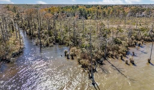 15-web-or-mls-DJI_20251020133000_0090_D