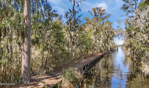 16-web-or-mls-DJI_20251020133612_0093_D