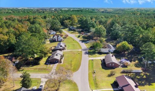 13-Country Squire Rd-13