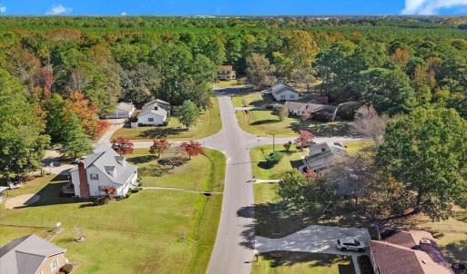 14-Country Squire Rd-14