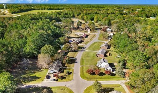 10-Country Squire Rd-10