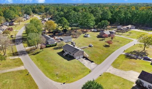 20-Country Squire Rd-20