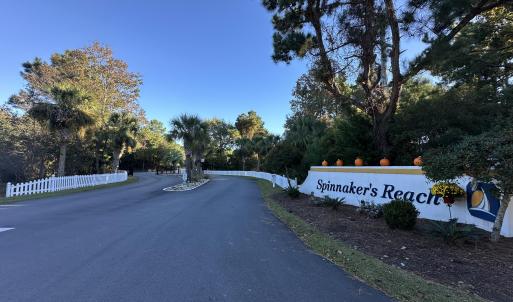 Spinnakers Reach Entrance 1.2
