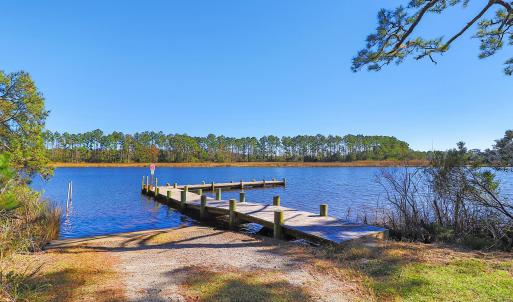 Community Day Dock and Boat Launch
