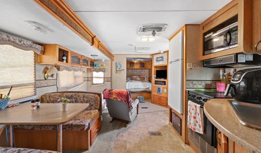 10_dining area